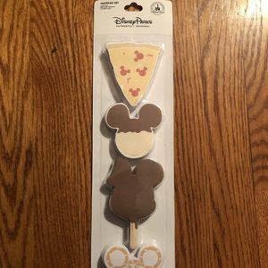 Disney Snacks Note Pad